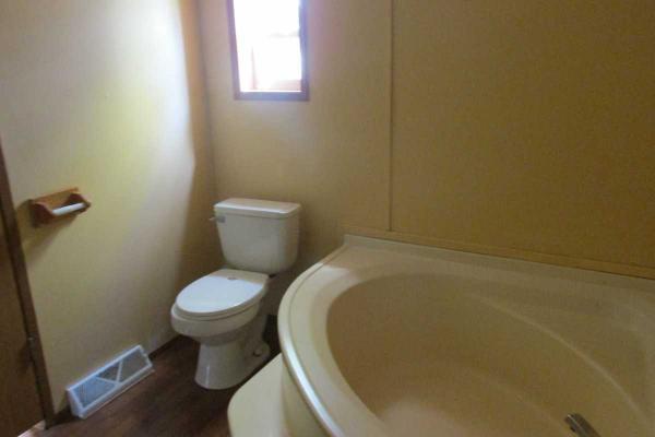 1999 Holly Park Glenmore Mobile Home