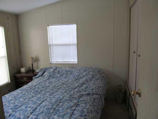 1988 SUNHOME Manufactured Home