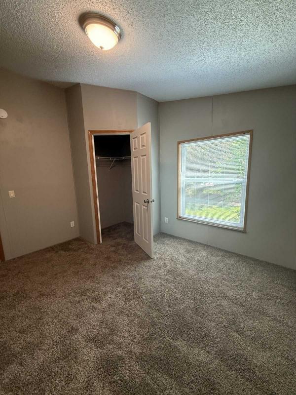 1999 Highland Mobile Home