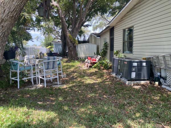 1985 TWIN Manufactured Home