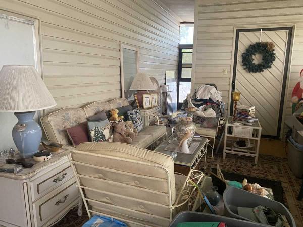 1985 TWIN Manufactured Home
