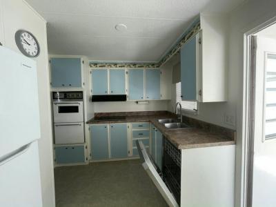 Photo 4 of 8 of home located at 971 Bonaire Avenue Venice, FL 34285