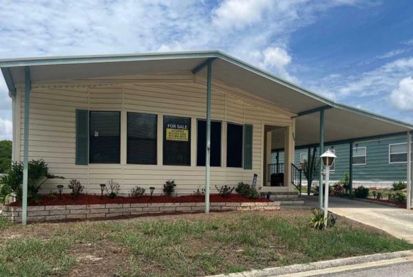 Photo 1 of 2 of home located at 232 Laurelcrest Circle Valrico, FL 33594