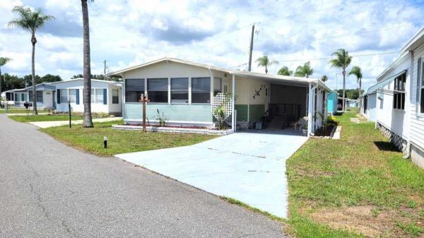 1975 VIND Mobile Home For Sale
