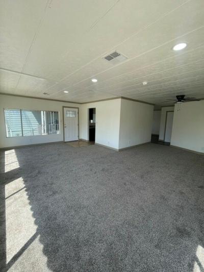 Photo 5 of 20 of home located at 2230 Lake Park Drive #2 San Jacinto, CA 92583
