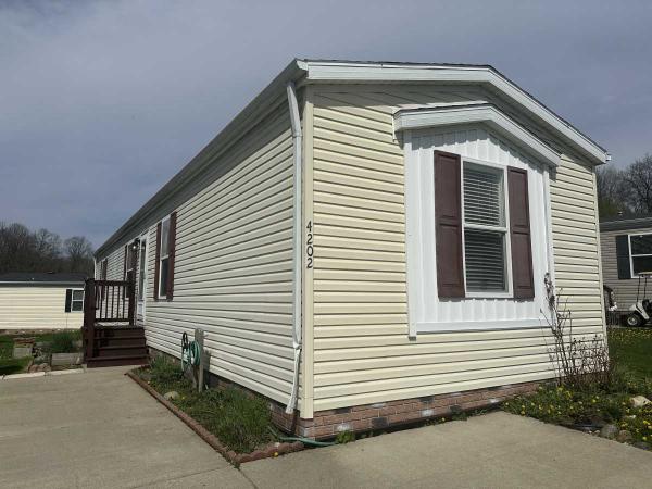Photo 1 of 2 of home located at 4202 Laurel Jackson, MI 49201