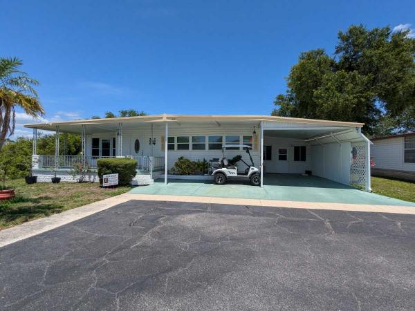 Photo 1 of 2 of home located at 6700 150th Ave N, Lot 322 Clearwater, FL 33764