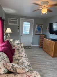 1985 PALM Mobile Home