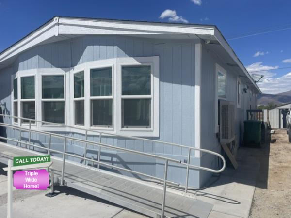 1990 FLEETWOOD Mobile Home For Sale