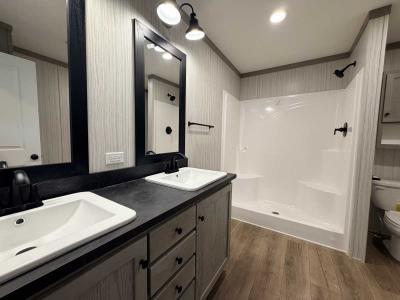 Photo 2 of 8 of home located at 4000 E 134th Street #1012 Chicago, IL 60633