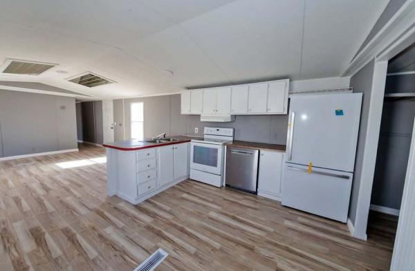 Photo 1 of 2 of home located at 300 Randell Dr #17 Clarksville, TN 37042