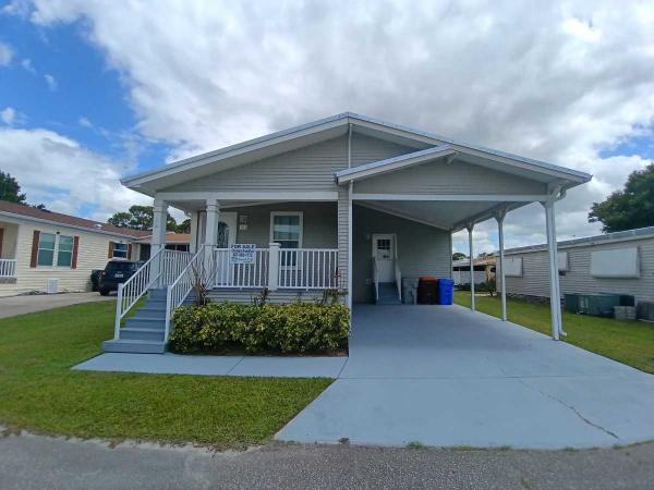 2005  Mobile Home For Sale