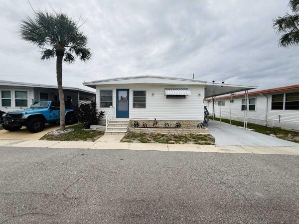 Photo 1 of 2 of home located at 171 Cypress Lane Largo, FL 33770