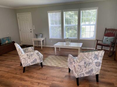 Photo 4 of 10 of home located at 1399 SW Sunview Street Fort White, FL 32038