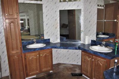 Photo 3 of 16 of home located at 2116 N. Sheeran Drive Milford, MI 48381