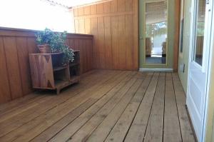 Covered deck