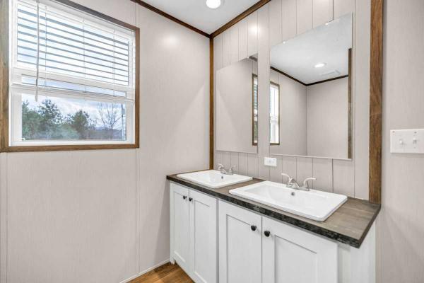 2026 Giles 46MYO16763DH26 Manufactured Home
