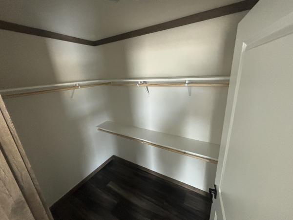 2025 Clayton 52NXI28563A Mobile Home
