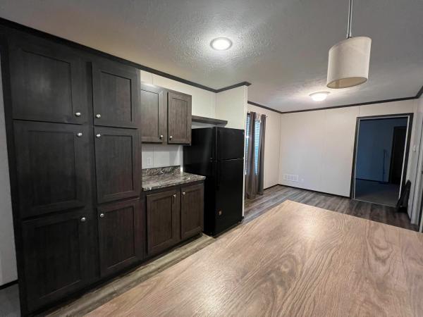 2018 Clayton Homes Inc Yes Mobile Home