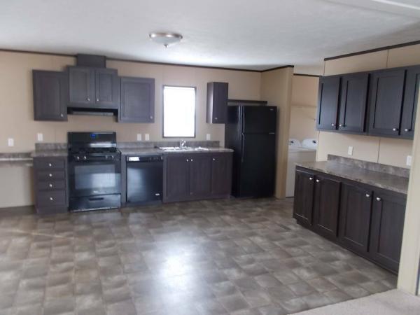 2015 Clayton 95PLS28563A Mobile Home