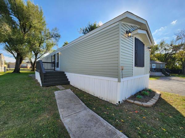 2015 Fleetwood Berkshire Mobile Home