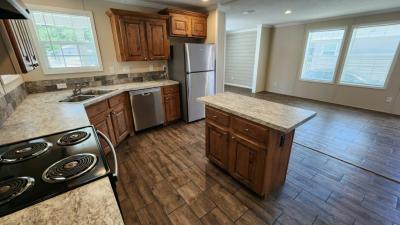 Photo 4 of 18 of home located at 6539 Townsend Rd, #64 Jacksonville, FL 32244