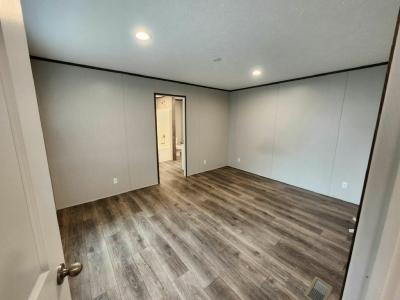Photo 5 of 11 of home located at 10420 Us Hwy 31, #409 Tanner, AL 35671