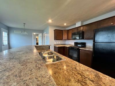 Photo 2 of 7 of home located at 4343 Kingston Lane Jackson, MI 49201