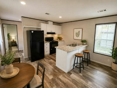 Photo 3 of 31 of home located at 157 Lakeside Garden Circle Lake Wales, FL 33859