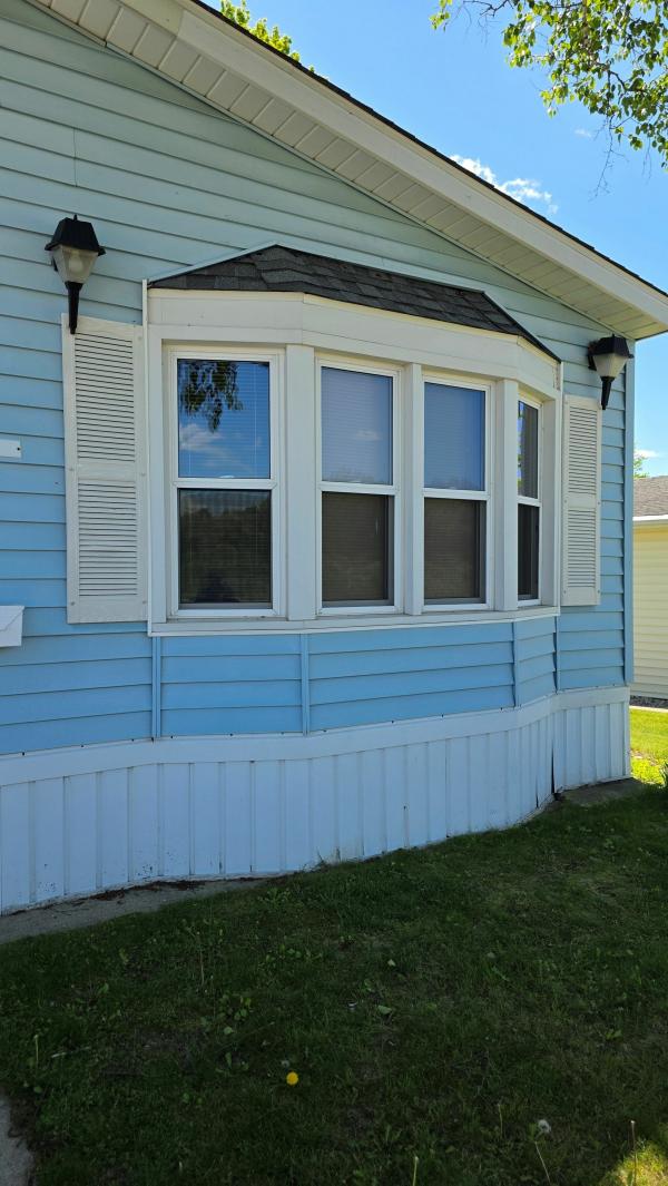 1987  Mobile Home For Sale
