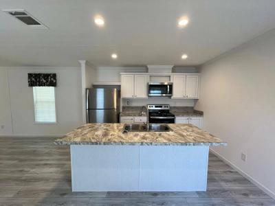 Photo 2 of 17 of home located at 449 Dawn Street Lakeland, FL 33815