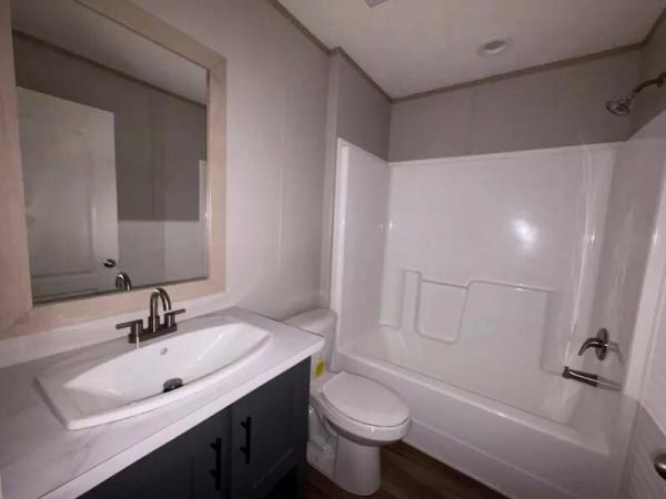 2023 30CEJ16723AH23  Home