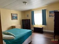 1984 PRESIDENT  Home