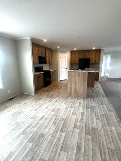 Photo 2 of 7 of home located at 26407 W Cherokee Dr Flat Rock, MI 48134