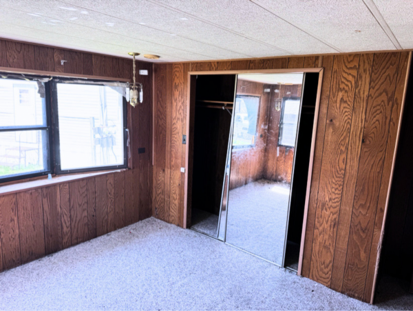 1980 Mobile Home