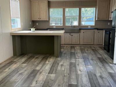 Mobile Home at 221 Caroline Ln Dickson, TN 37055