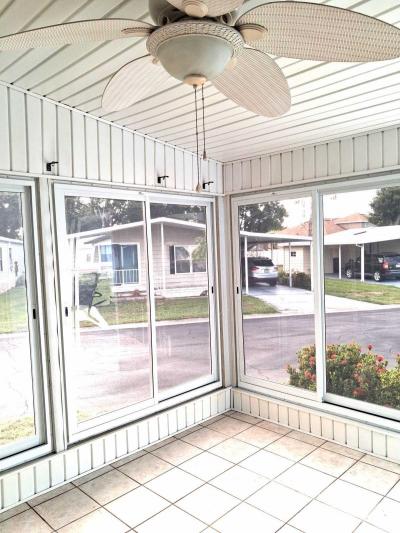Photo 4 of 16 of home located at 9821 Sucia Circle Parrish, FL 34219