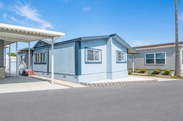 1999  Mobile Home For Sale