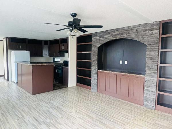 2015 CMH Manufacturing Manufactured Home