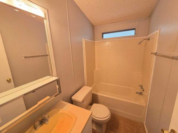 1989 Frontier Manufactured Home