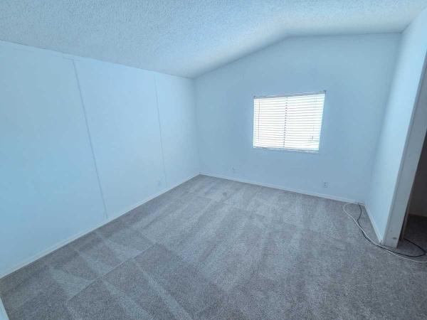 1989 Frontier Manufactured Home