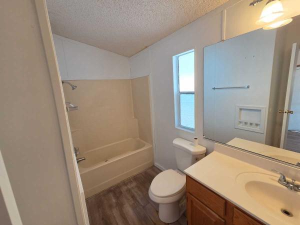 1989 Frontier Manufactured Home