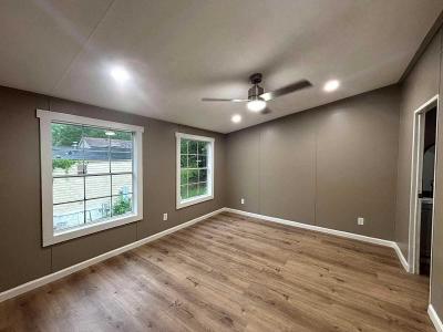 Photo 4 of 8 of home located at 225 Stratford Dr Hampton, GA 30228