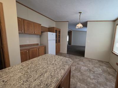 Photo 3 of 8 of home located at 281 Oak Lane Flint, MI 48506
