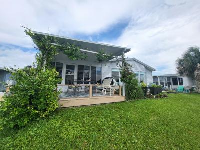 Mobile Home at 352 Rio Grande Edgewater, FL 32141