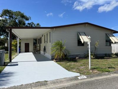 Photo 2 of 12 of home located at 1405 82nd Avenue, Site #257 Vero Beach, FL 32966