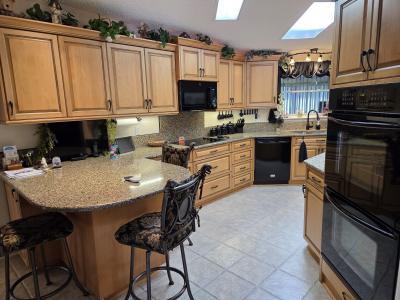 Photo 2 of 16 of home located at 284 Marianna Drive Auburndale, FL 33823