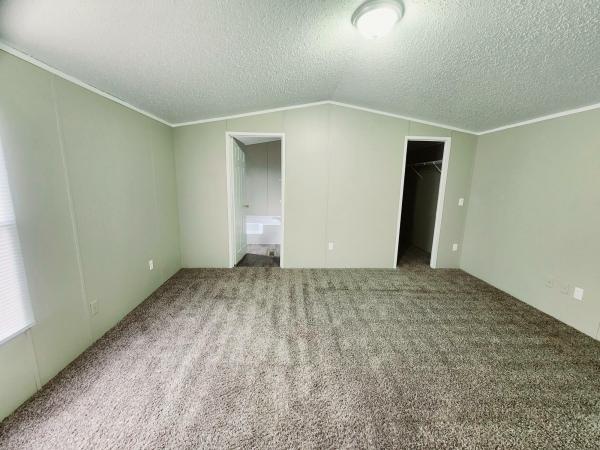2012 Legacy Housing Ltd Heritage Mobile Home