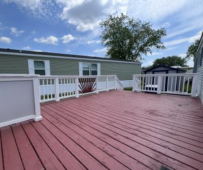 Photo 4 of 13 of home located at 40052 N Cornwall Cir Sterling Heights, MI 48310