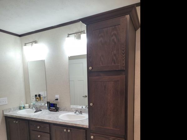 2023 Skyline Sugarcreek  PG B947P  Home